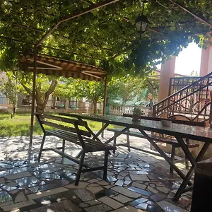  Apartment Edin