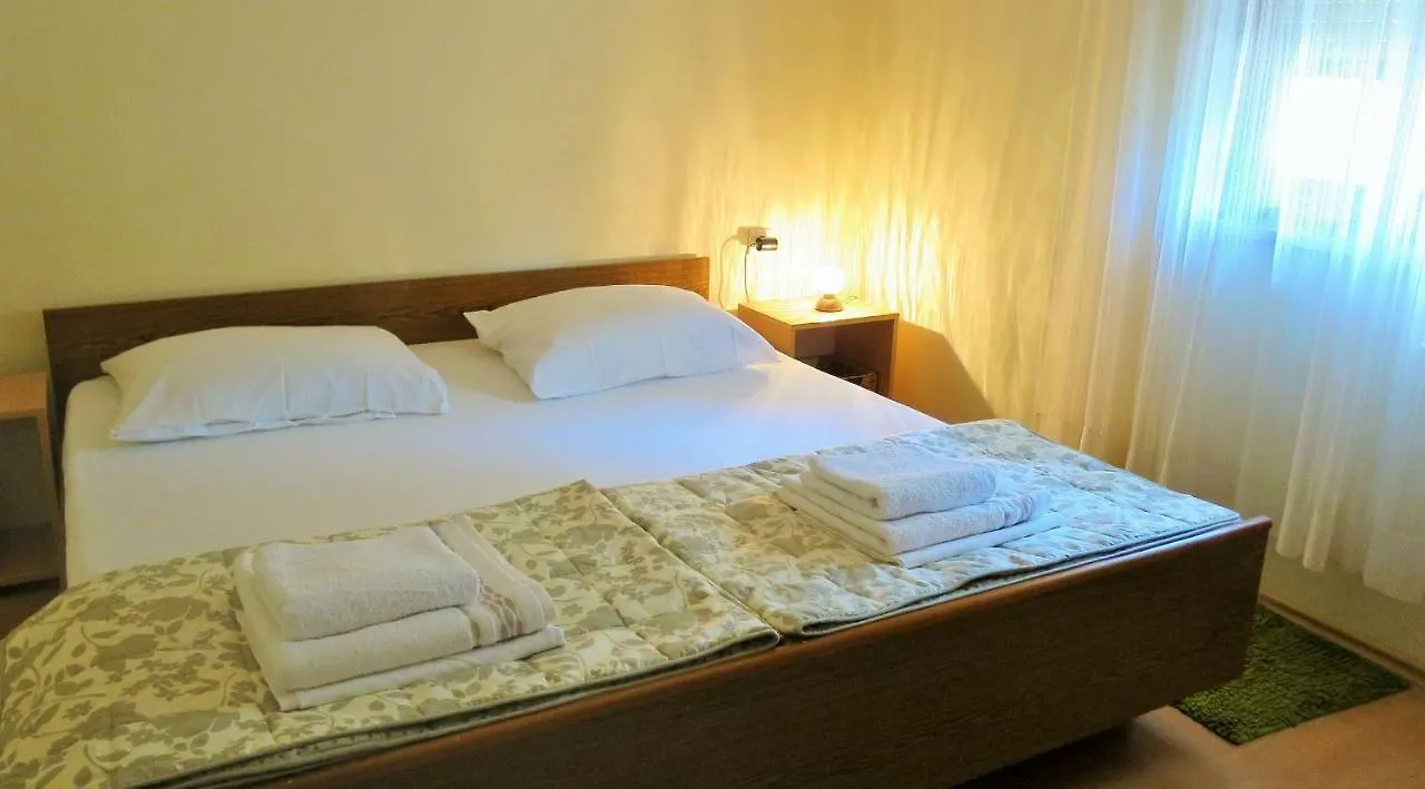 אומאג Apartments Rukavina קרואטיה